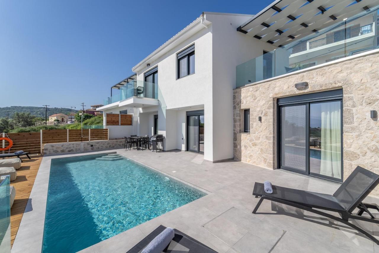Nemesis Luxury Apartment Apolpaina
